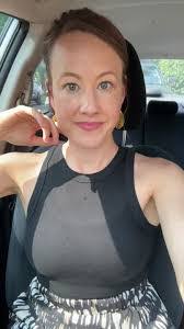 Amanda Harness's Instagram, Twitter & Facebook