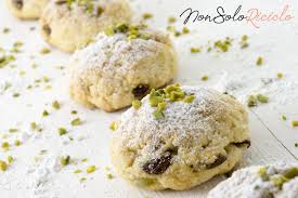 Biscotti con uvetta e gocce di cioccolato, biscotti impanati con uvetta e cioccolato, biscotti al vino e uvetta, biscotti al cacao, uvetta e noci, biscotti all'uvetta e sentore d'arancia, biscotti rustici uvetta e. Favolosi Biscotti Al Pistacchio E Uvetta Morbidissimi E Veloci Senza Burro