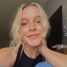 Kara Blaylock's Instagram, Twitter & Facebook