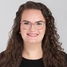 Colleen Ayers's Instagram, Twitter & Facebook