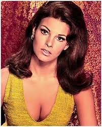 Terri Calderon's Instagram, Twitter & Facebook