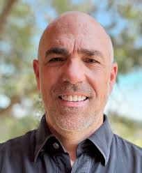 Welcome, Ariel March Williams! Teaching: Visual Arts & Art History Get to  know them: Ariel is an artist and educator with a BFA from the Art  Institute of Chicago and an MA