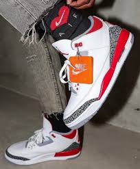 Air Jordan 3 OG Fire Red 2022 DN3707-160 Release Date - SBD