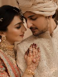 Darshan Raval Gets Married To 'Best Friend ; photo is going viral…