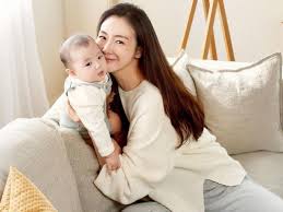 Последние твиты от choi ji woo (@cjwupdates). Choi Ji Woo News El Bebe De La Publicidad No Es La Hija De Choi Ji Woo Mucho Se Ha Especulado Si El Bebe Que Aparece En La Nueva Publicidad Es