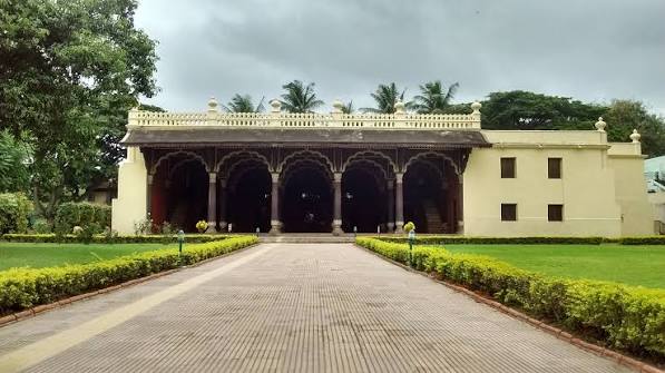 ಟಿಪ್ಪು ಸುಲ್ತಾನನ ಬೇಸಿಗೆ ಅರಮನೆ - ವಿಕಿಪೀಡಿಯಾ