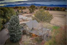 Nestled against the flatiron mountains 48 km west of denver, boulder's picturesque setting alone distinguishes it from other urban communities in the rocky. Pastoral Dreams Jaw Dropping Views Minutes To In Boulder Co United States Zum Verkauf 10732129