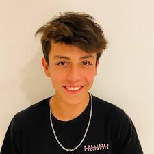 Erick Macias's Instagram, Twitter & Facebook