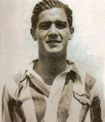 En los últimos años de la década de los años 50, el Atlético de Madrid se  caracteriza por su evolución permanente hacia lo