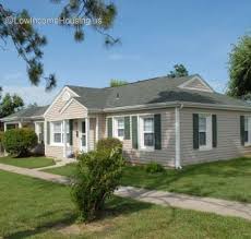 Maybe you would like to learn more about one of these? Country Club Village I Low Income Apartments 1515 South Wildan Springfield Mo 65804 Lowincomehousing Us