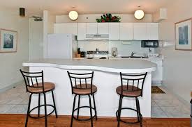 waikiki vacation rentals description