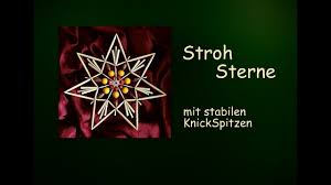 Wer keine legeform hat, kann aber auch ohne arbeiten, indem er den stern mittig mit der einen hand. Strohsterne Aus Rundhalmen Mit Stabilen Knickspitzen Youtube