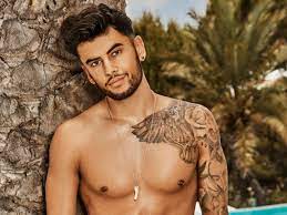 Love Island S Niall Aslam Reveals Why He Left The Villa The Independent The Independent