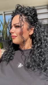 Croll Lola George Santos