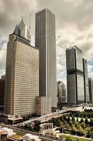 Downtown Chicago Featuring The Prudential Buildings Building Chicago Pictures Iconic Buildings