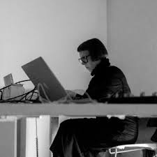 France jobin's work continues to evolve as technologies enable her to create new environments. Ipek Gorgun Music Videos Stats And Photos Last Fm
