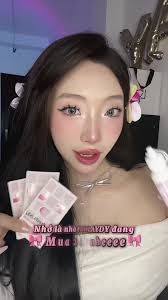 Beatriz Ames's Instagram, Twitter & Facebook