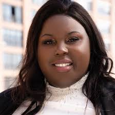 Nikki Owens's Instagram, Twitter & Facebook