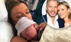 Modelka nie może się już doczekać swojej córeczki. Joanna Krupa Is Doing Great After Giving Birth To A Baby Girl With Husband Douglas Nunes Daily Mail Online