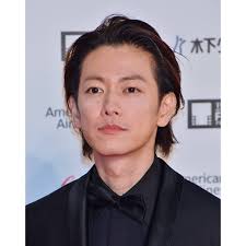 30 代 芸能人 男性