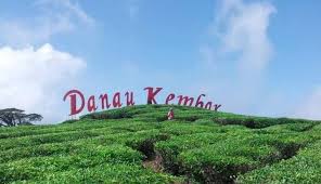 Cuaca di padang untuk hari ini, besok dan minggu. Mengintip Keindahan Alam Di Danau Kembar Yang Dingin Dan Asri Arasynews Com