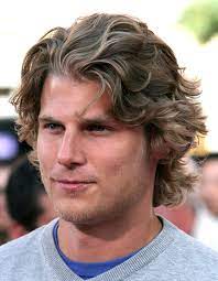 15 Shaggy Men S Hairstyles Wavy Hair Men Boy Hairstyles Men S Long Hairstyles
