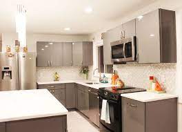 Advantages Of High Gloss Kitchen Cabinets High Gloss Kitchen Cabinets High Gloss Kitchen Gloss Kitchen Cabinets