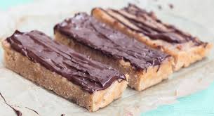 Rezept Eiweissriegel Selbermachen Backen Macht Glucklich Rezept Rezepte Lebensmittel Essen Low Carb Dessert
