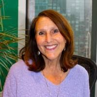 Marilyn Cummins's Instagram, Twitter & Facebook