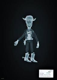 愛爾蘭兒童醫院 迪士尼 X Ray Story 創意海報 以玩具真實x 光照片鼓勵病童 放心去照 攝影札記photoblog 新奇好玩的攝影資訊 攝影技巧教學