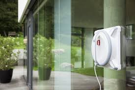 Fensterputzroboter Test So Sorgen Sie Fur Streifenfreie Fenster Vergleich Der Besten Fensterputzroboter 2020 Expertentesten De Fenster Putzen Streifenfreie Fenster Roboter