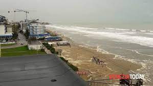 Una bomba d'acqua si è abbattuta sulla cittadina veneta mandando a mollo mezzo comune. Jesolo E Caorle Devastate Dal Maltempo Non E Stato Un Evento Eccezionale