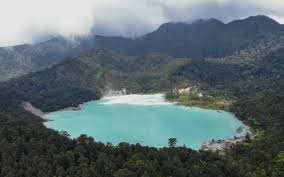 Banyak sekali promo tiket yang bisa anda dapatkan ketika hendak mengunjungi wisata ini, salah satunya adalah promo etiket dengan harga hemat di kantong yang bisa. Talaga Bodas Garut Tiket Aktivitas Mei 2021 Travelspromo