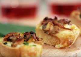 Le migliori idee per preparare bruschette e crostini sfiziosi primi piatti con i funghi porcini freschi: Crostini Con Funghi Porcini