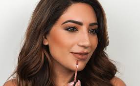 NATASHA MOOR Legendary Lip Liner Unbreakable in Showstopper Shade