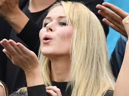 Wimbledon woes for Marcus Willis but stunning girlfriend gives him  something to smile about