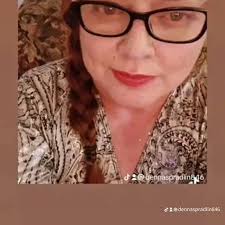 She so hot. I luv it.