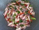 Hai mom kesempatan kali ini kita akan bahas perihal  resep kuliner cumi merah