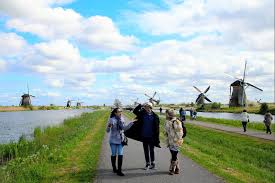 Honor among thieves and the aces competition take place. Panorama Indah Kincir Angin Desa Kinderdijk Belanda Travel Pelopor Paket Tour Wisata Halal Dunia