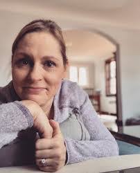 Debra Marlow's Instagram, Twitter & Facebook