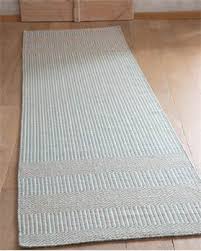 Für lange dielen bieten sich beispielsweise läufer in den größen 80×400 cm oder 80×300 cm an, die zwar sehr schmal, aber dafür äußerst lang sind. Teppichlaufer Blue Ivory