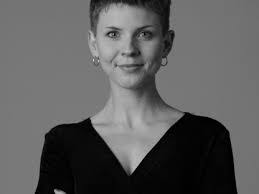 Johanna Roth's Instagram, Twitter & Facebook