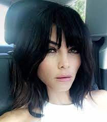 28 Short Bob With Bangs Hairstyle Ideas Whether It S Short And Sleek Trendy Waves Or Natural Curls Best Hair Styles Medium Hair Styles Long Hair Styles
