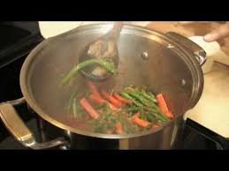 How To Make Ethiopian Style Green Beans Fasolia Enjoy Delicious Ethiopian Food Ethiopian Cuisine Ethiopian