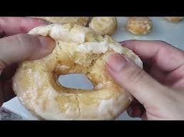 Shipley S Style Donuts Soft Fluffy Glazed Donuts Recipe Glazed Doughnuts Youtube Donut Recipes Shipleys Donut Recipe Donut Glaze