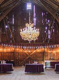 There's something for every barn wedding lover in this post. 19 Ideas For A Rustic Barn Wedding