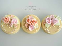 Chocolate Covered Oreos Wedding Favours From Lancashire Chocolate Dipped Cookies Chocolate Covered Oreos Edible Wedding Favors