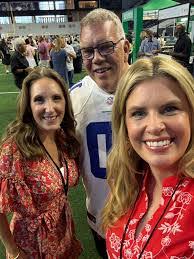 Vickie Neumann's Instagram, Twitter & Facebook