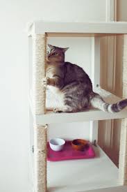 21 Ikea Hacks Your Pets Will Appreciate Diy Cat Tree Ikea Cat Ikea Hack