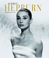 If this is a wrong answer please write me from contact page or. Audrey Hepburn French Edition Evin Gullaume 9782380581133 Amazon Com Books